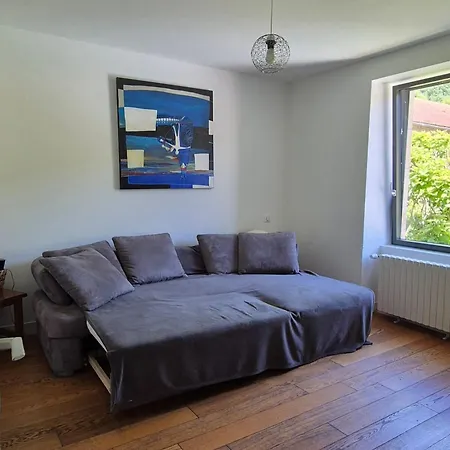 Beautiful Stone House With Private Pool Dordogne Valley بيت للعطل *