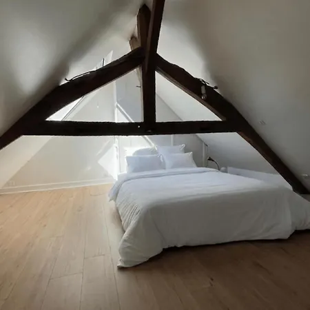 Beautiful Stone House With Private Pool Dordogne Valley بيت للعطل *