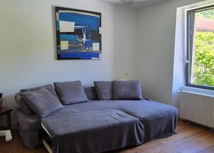 Beautiful Stone House With Private Pool Dordogne Valley بيت للعطل *